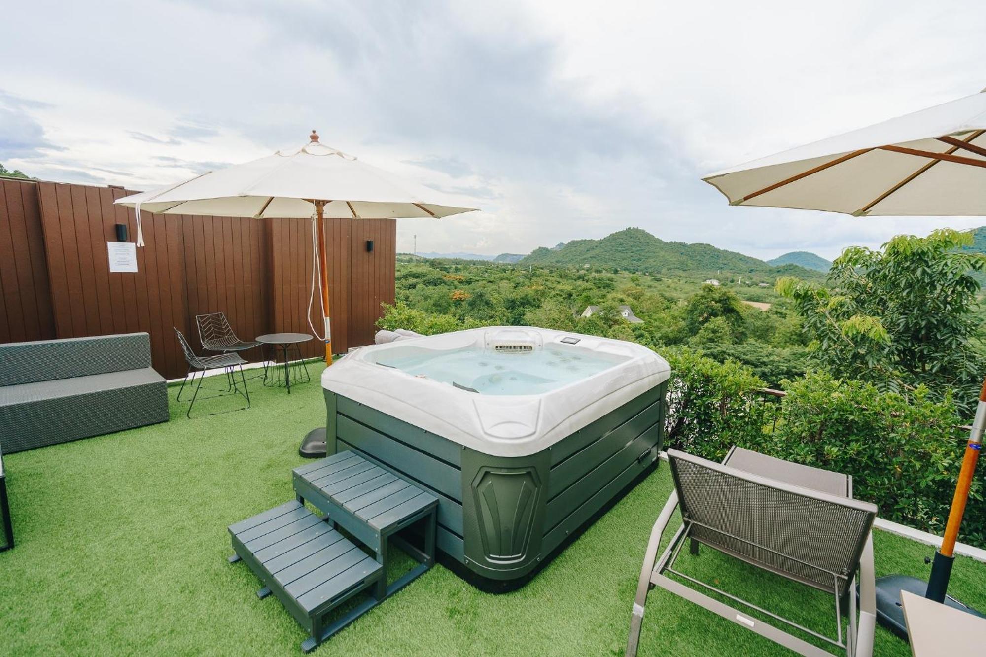 Te Mata Glamping Hotel Nong Nam Daeng Buitenkant foto